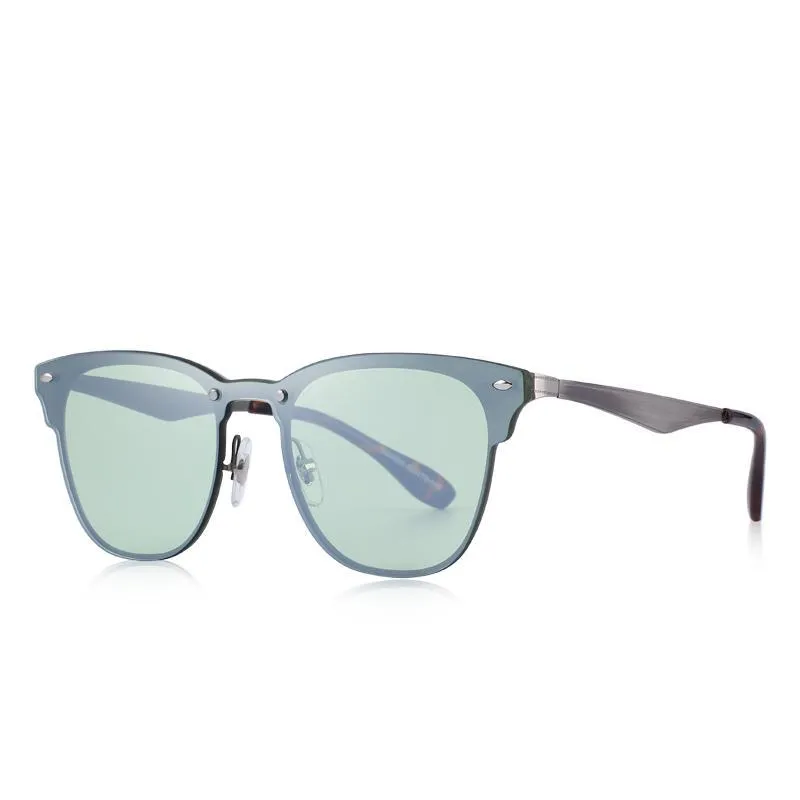 Classic Retro Rivet Sunglass