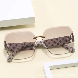 Fashionable large frame wide leg sunglasses women's square ins trendy internet celebrity anchor's same light color sunglasses 24 new styles