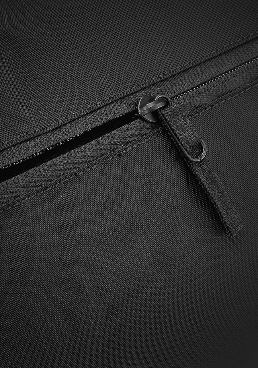 Pipes 35L Duffle - All Black Nylon